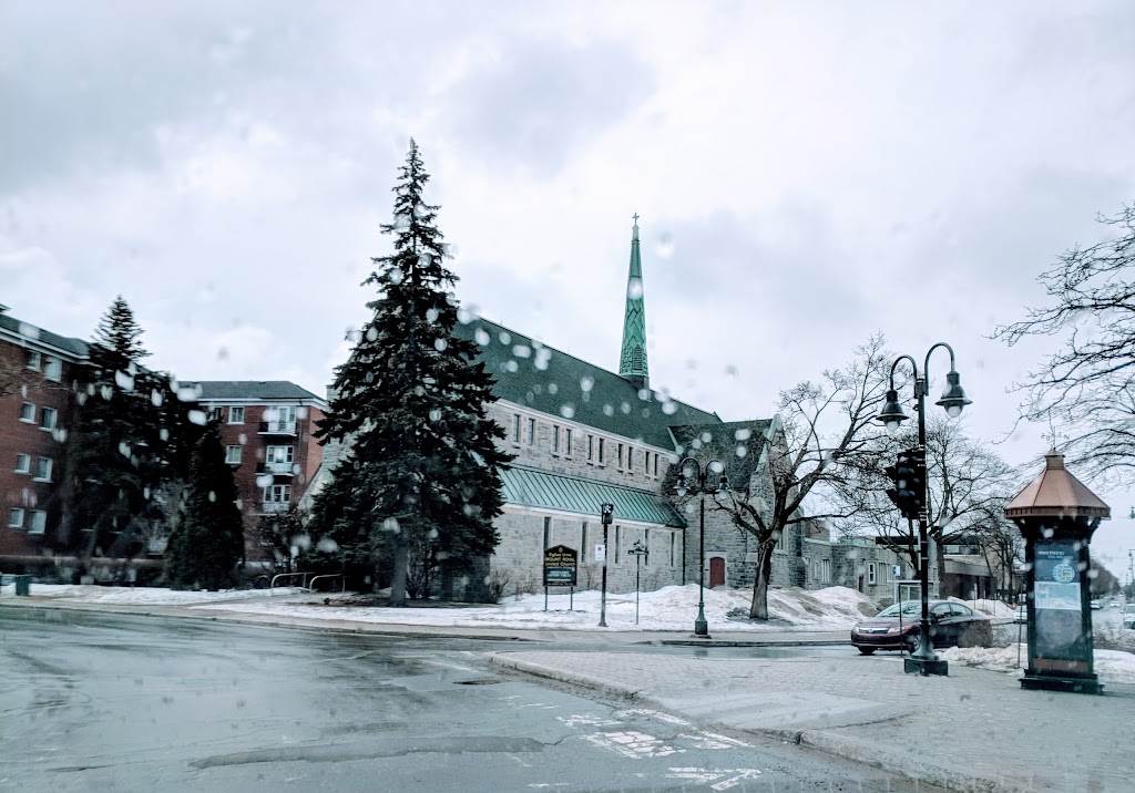 Mount Royal United Church | 1800 Bd Graham, Mont-Royal, QC H3R 1G9, Canada | Phone: (514) 739-7741