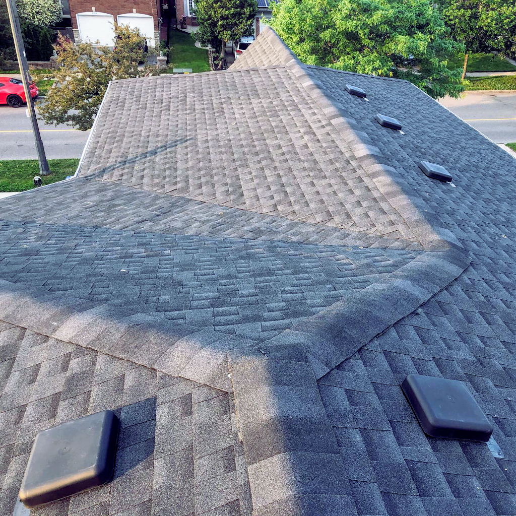 FRIENDS ROOFING | 294 Elbern Markell Dr, Brampton, ON L6X 5K9, Canada | Phone: (647) 712-7495