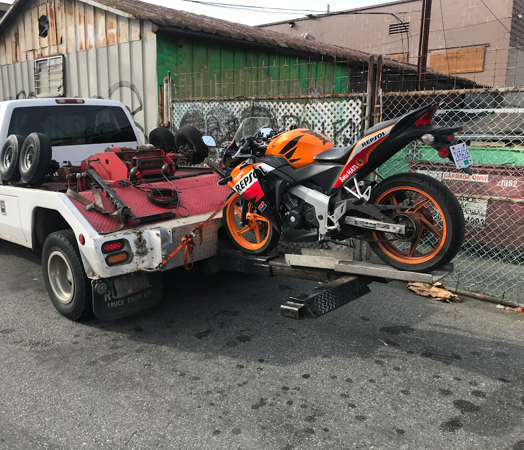 Grand View Towing | 7083 Fraser St, Vancouver, BC V5X 3V4, Canada | Phone: (604) 818-6999