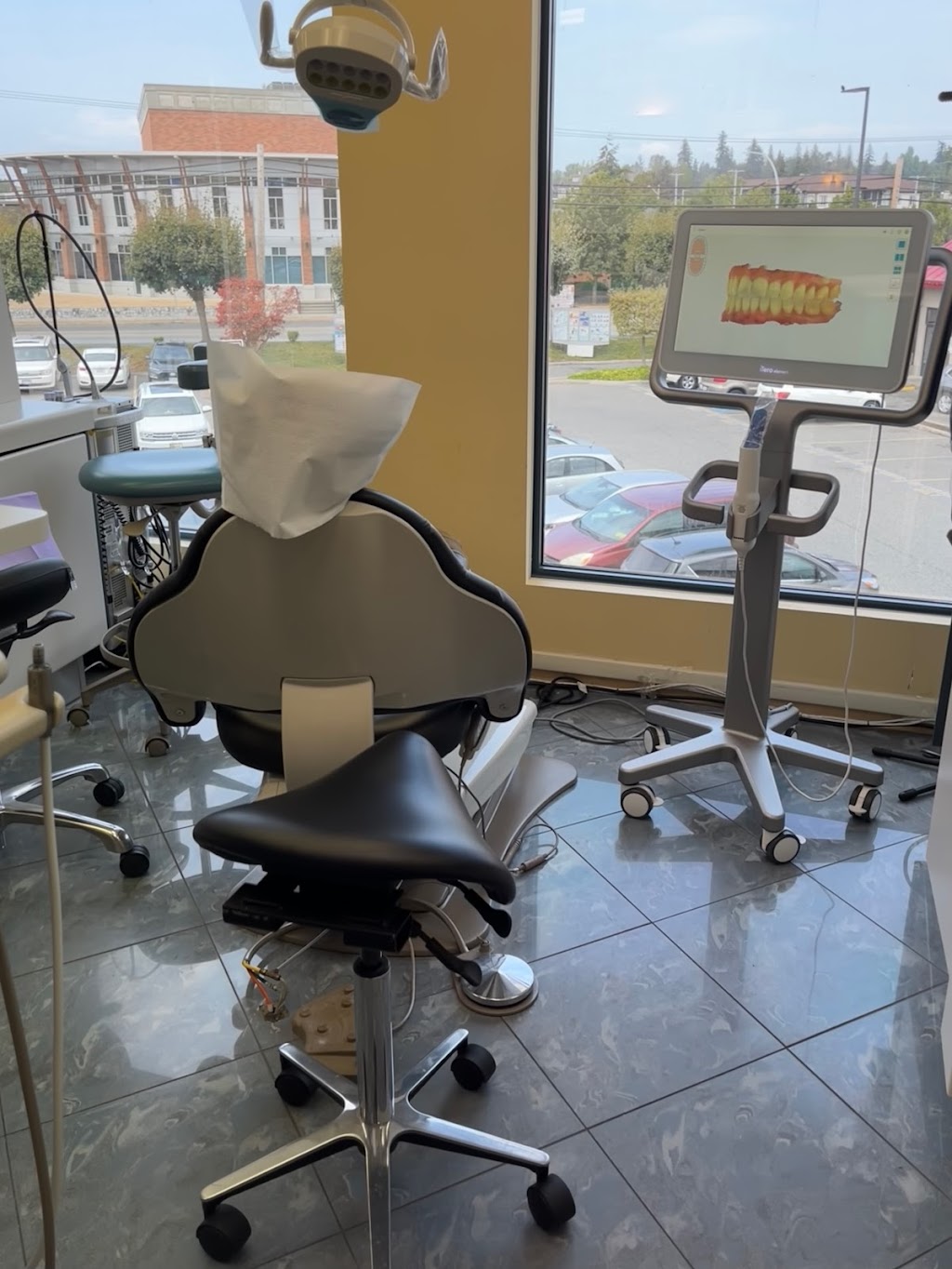 Cloverdale Dental Centre | 17700 BC-10 #204, Cloverdale, BC V3S 1C7, Canada | Phone: (604) 574-3522