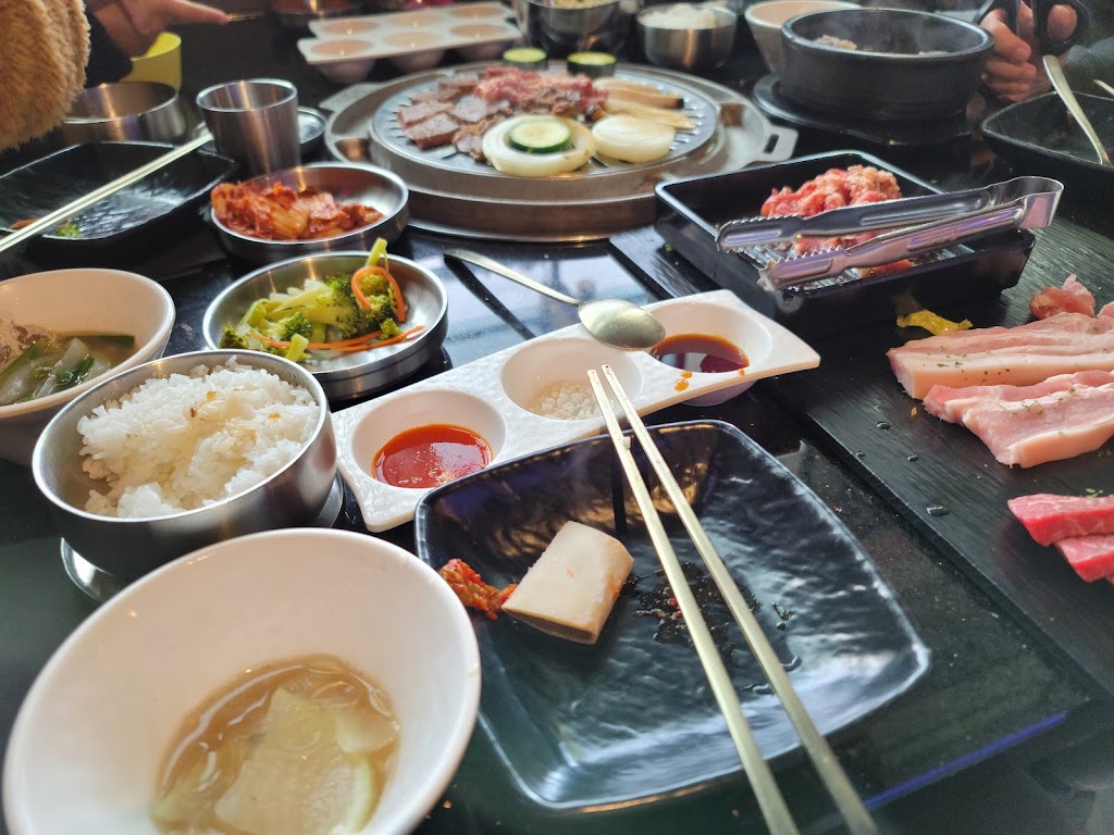 ARISU Korean BBQ - Edmonds | 7328 Edmonds St, Burnaby, BC V3N 1A8, Canada | Phone: (604) 468-2432