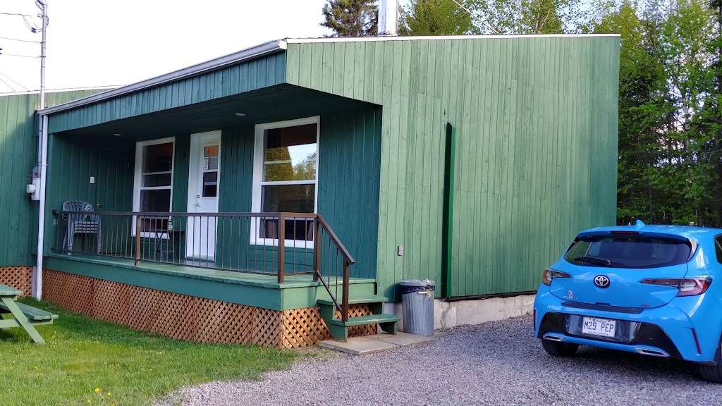 Camping Le Quatre Chemins | 143 QC-170, LAnse-Saint-Jean, QC G0V 1J0, Canada | Phone: (418) 272-2525