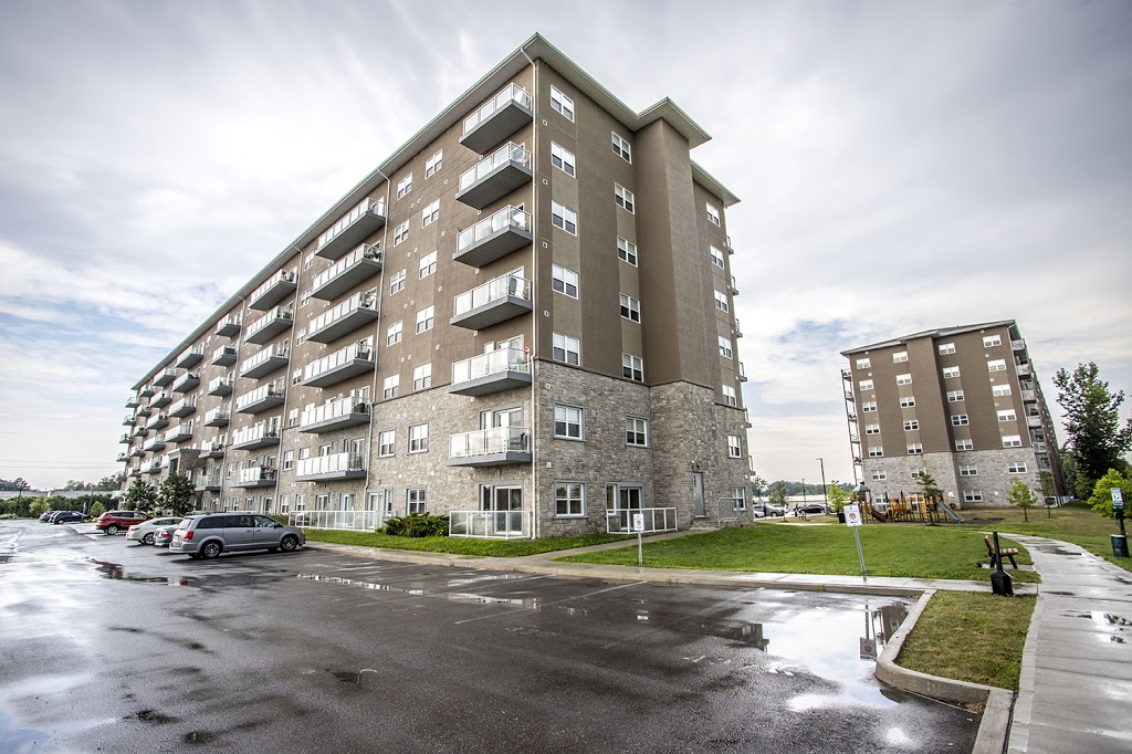 Harris Place - Dunsdon Street Apartments - Skyline Living | 335 Dunsdon St, Brantford, ON N3R 7K8, Canada | Phone: (226) 400-0045