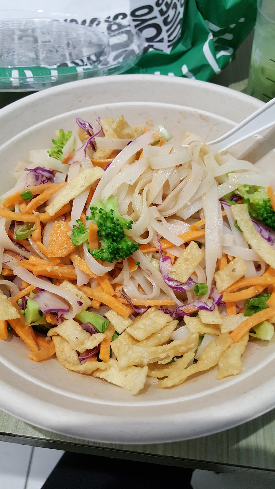 Freshii | 55 Avenue Rd, Toronto, ON M5R 3L2, Canada | Phone: (647) 794-4545