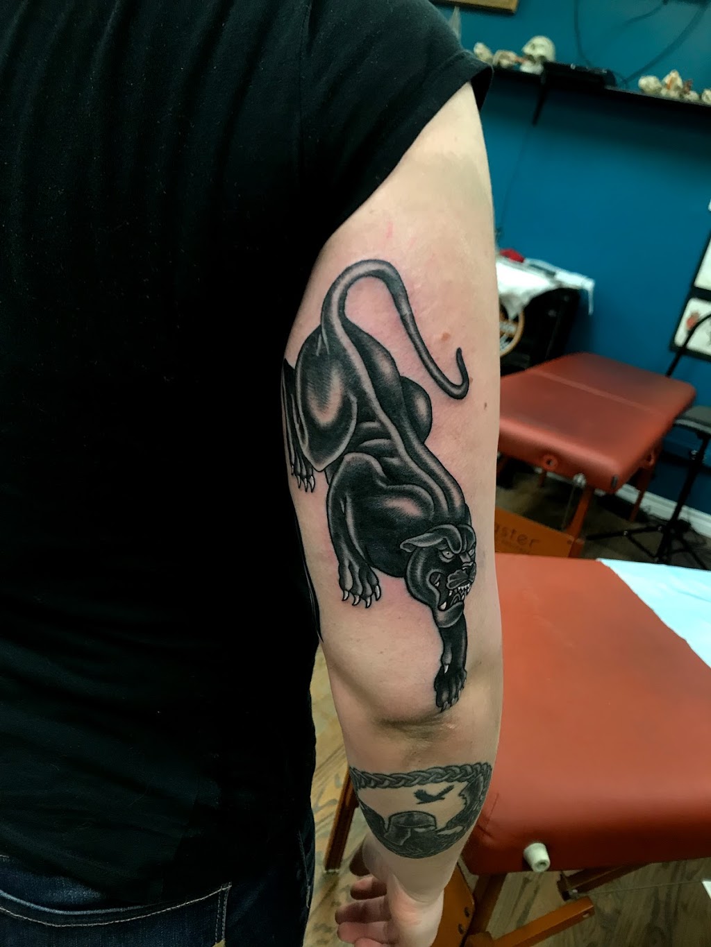 Silverpoint Tattoo Company | 10737 Yonge St, Richmond Hill, ON L4C 9M9, Canada | Phone: (905) 508-4409