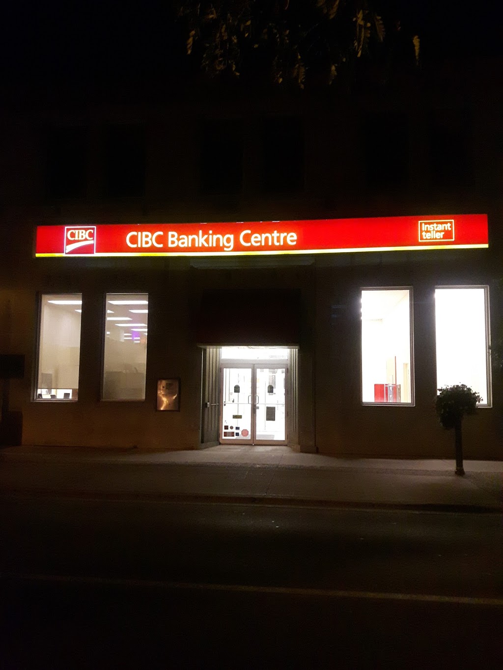 CIBC Branch with ATM | 4514 Queen St, Niagara Falls, ON L2E 6S8, Canada | Phone: (905) 354-7461