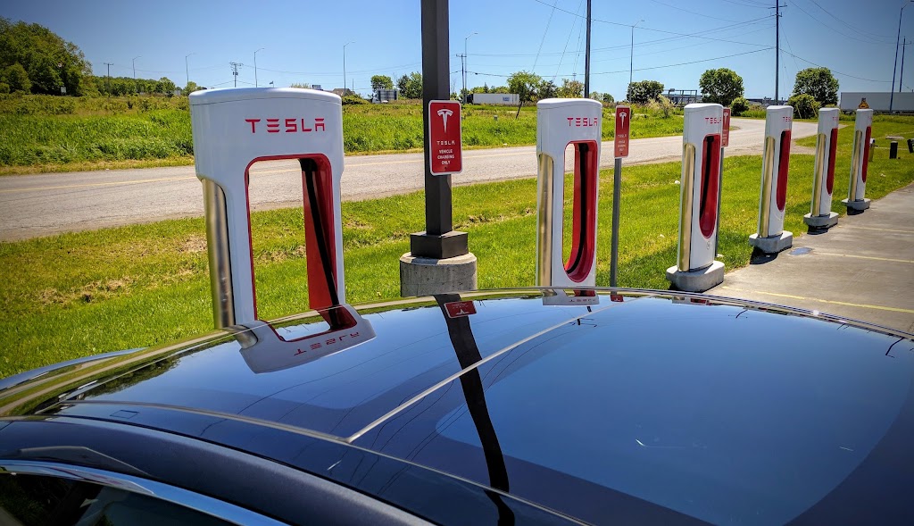 Tesla Supercharger | 6498 Telephone Rd, Port Hope, ON L1A 3V6, Canada | Phone: (877) 798-3752