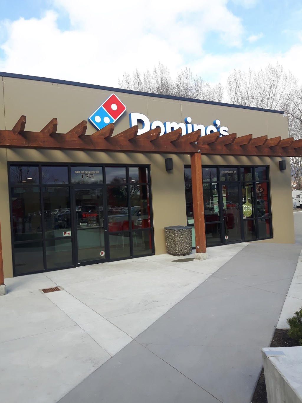 Dominos | 290 Riverside Dr Unit #170, Penticton, BC V2A 5Y5, Canada | Phone: (236) 422-0030