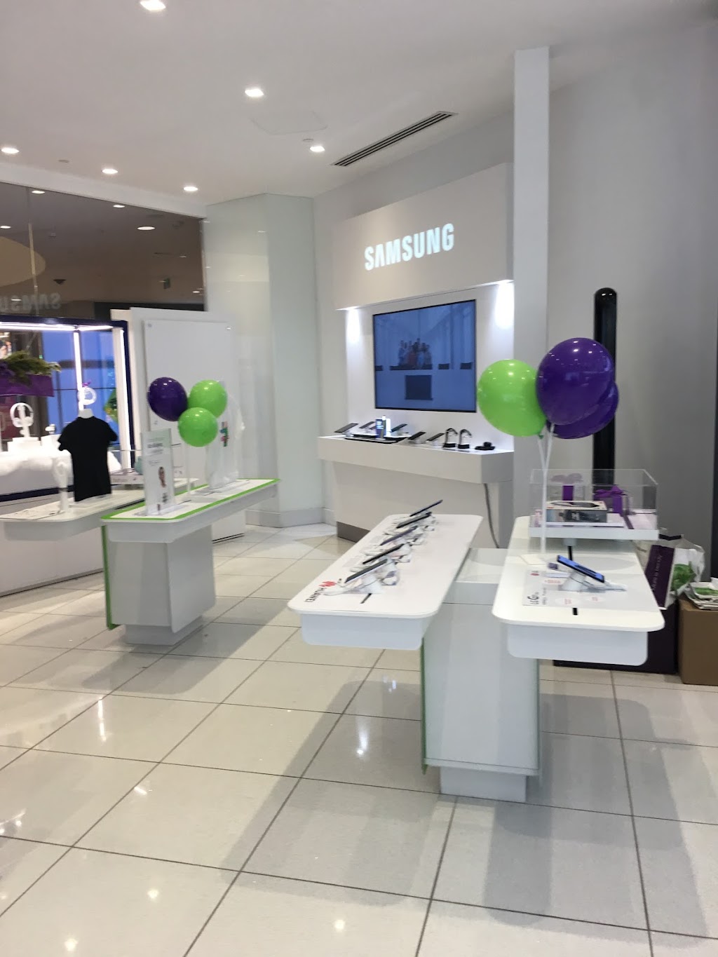 TELUS | 25 The West Mall UNIT 1978, Etobicoke, ON M9C 1B8, Canada | Phone: (416) 626-8410