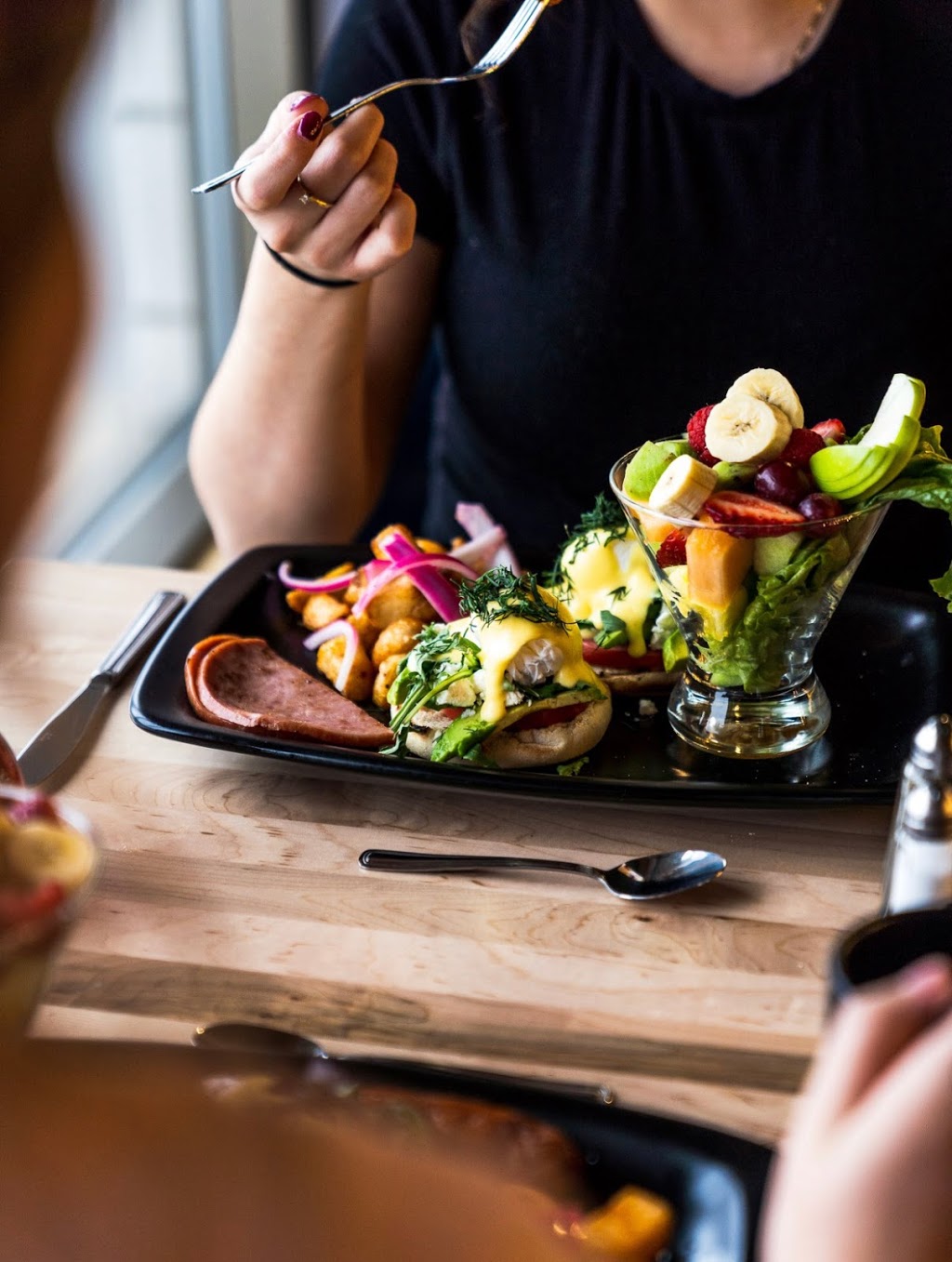 A.M. déjeuner dîner | 199 Boul Labelle, Rosemère, QC J7A 2H2, Canada | Phone: (450) 433-0202