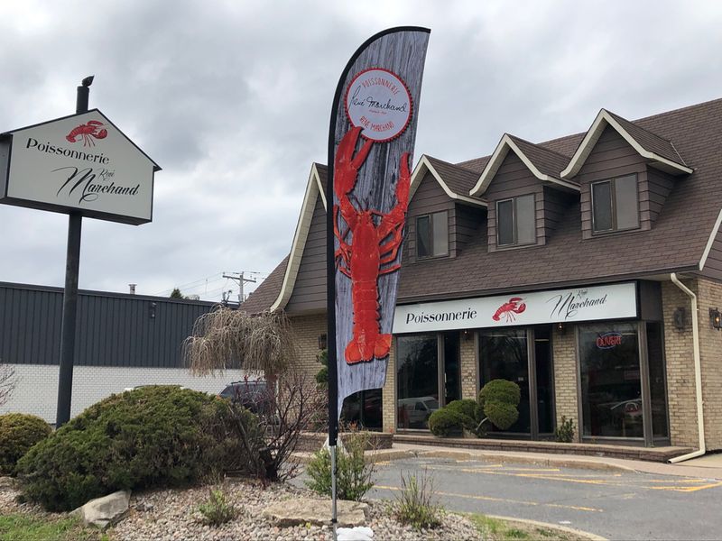 Poissonnerie René Marchand Boucherville | 391 Boulevard de Mortagne, Boucherville, QC J4B 0H9, Canada | Phone: (450) 655-1064