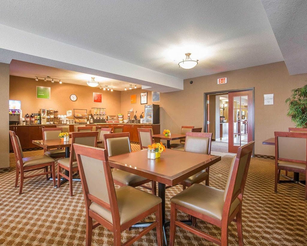 Comfort Inn & Suites | 133 Sierra Springs Dr SE, Airdrie, AB T4B 3G7, Canada | Phone: (403) 948-3411