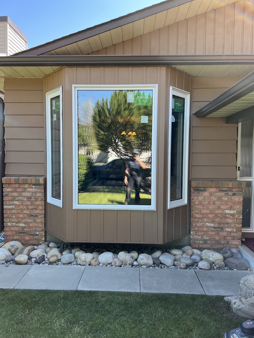 Ecoline Windows and Doors Nanaimo | 1875 Boxwood Rd #107, Nanaimo, BC V9S 5X9, Canada | Phone: (778) 401-4472