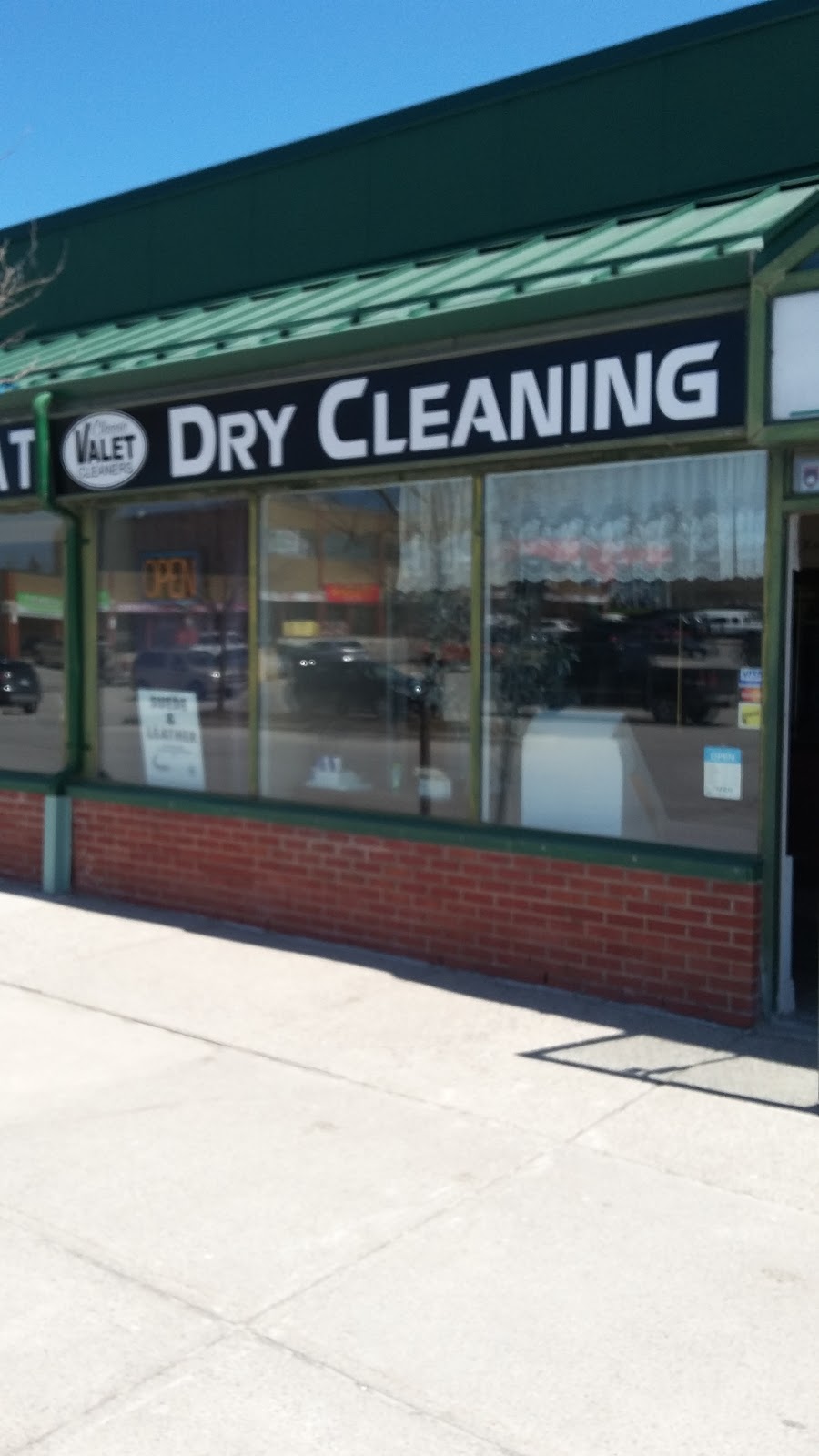 Classic Valet Cleaners | 443 The Queensway S, Keswick, ON L4P 3J4, Canada | Phone: (905) 476-1260