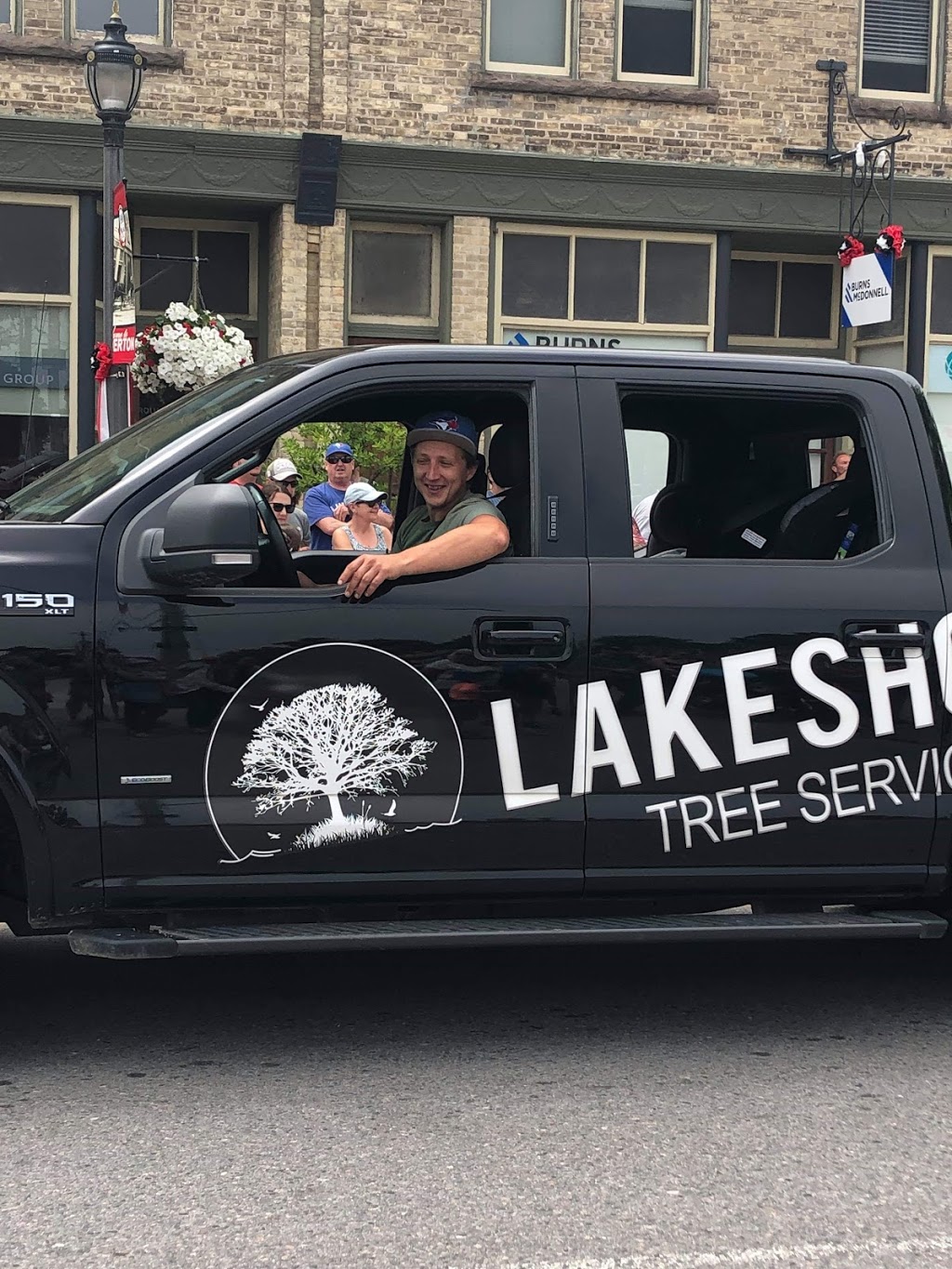 Lakeshore Tree Service | 191 Scotts Point Rd, Tiverton, ON N0G 2T0, Canada | Phone: (519) 368-7893