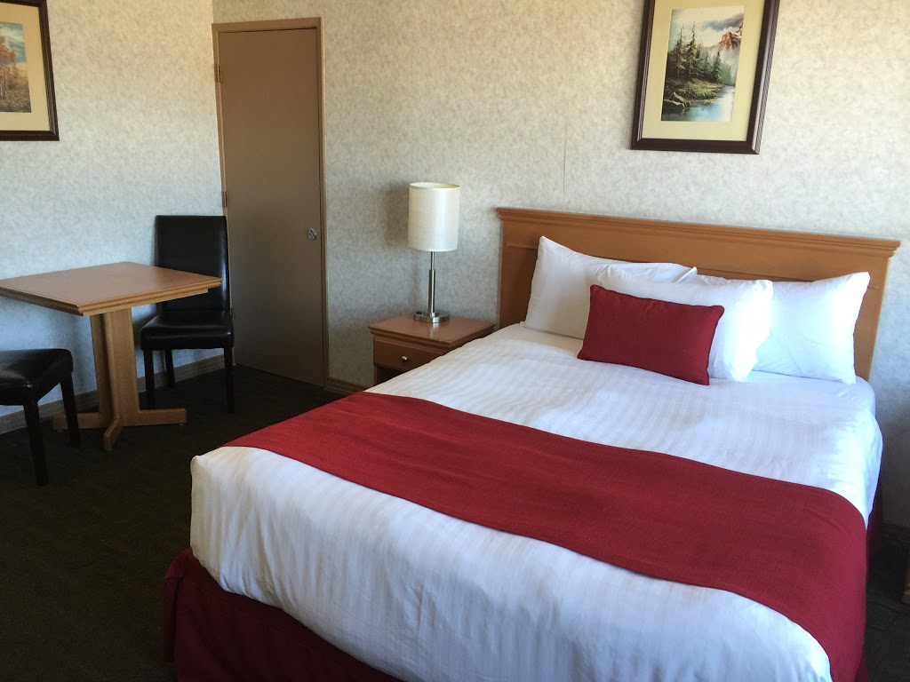 Sands Inn & Suites | 12340 Fort Rd NW, Edmonton, AB T5B 4H5, Canada | Phone: (780) 474-5476