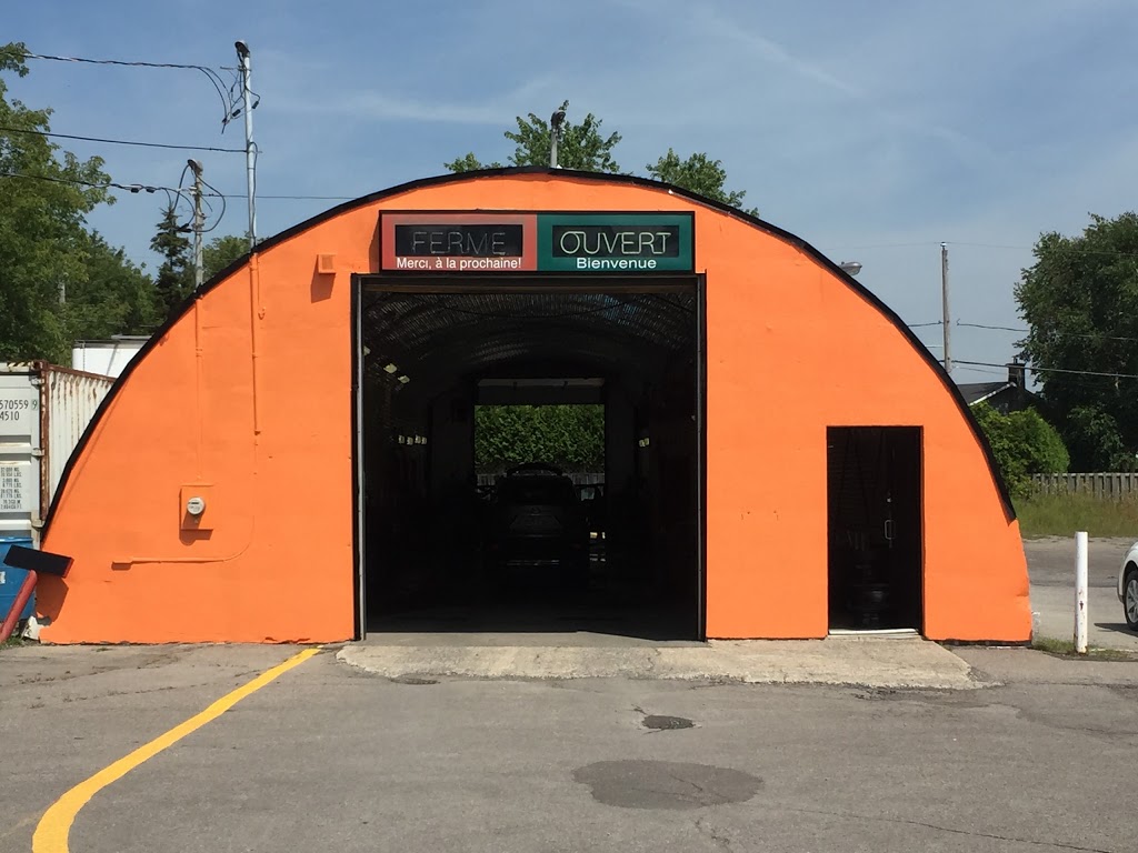 Lave-Auto 117 | 1322A Boulevard Curé-Labelle, Blainville, QC J7C 2N8, Canada | Phone: (450) 435-4976