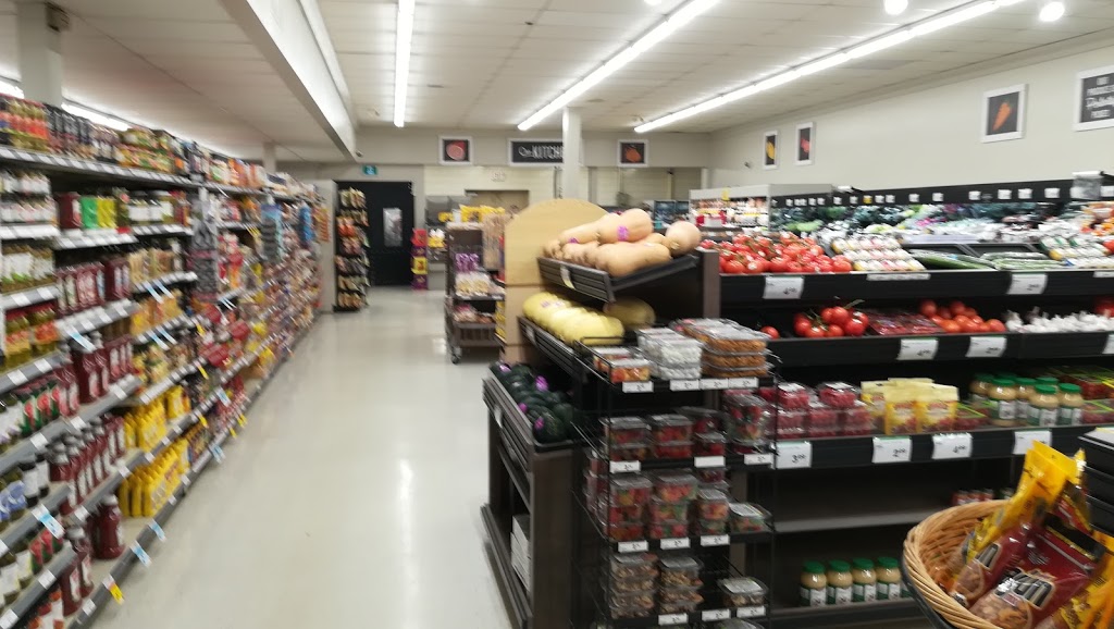 Foodland - Buckhorn | 3329 Buckhorn Rd, Buckhorn, ON K0L 1J0, Canada | Phone: (705) 657-3311