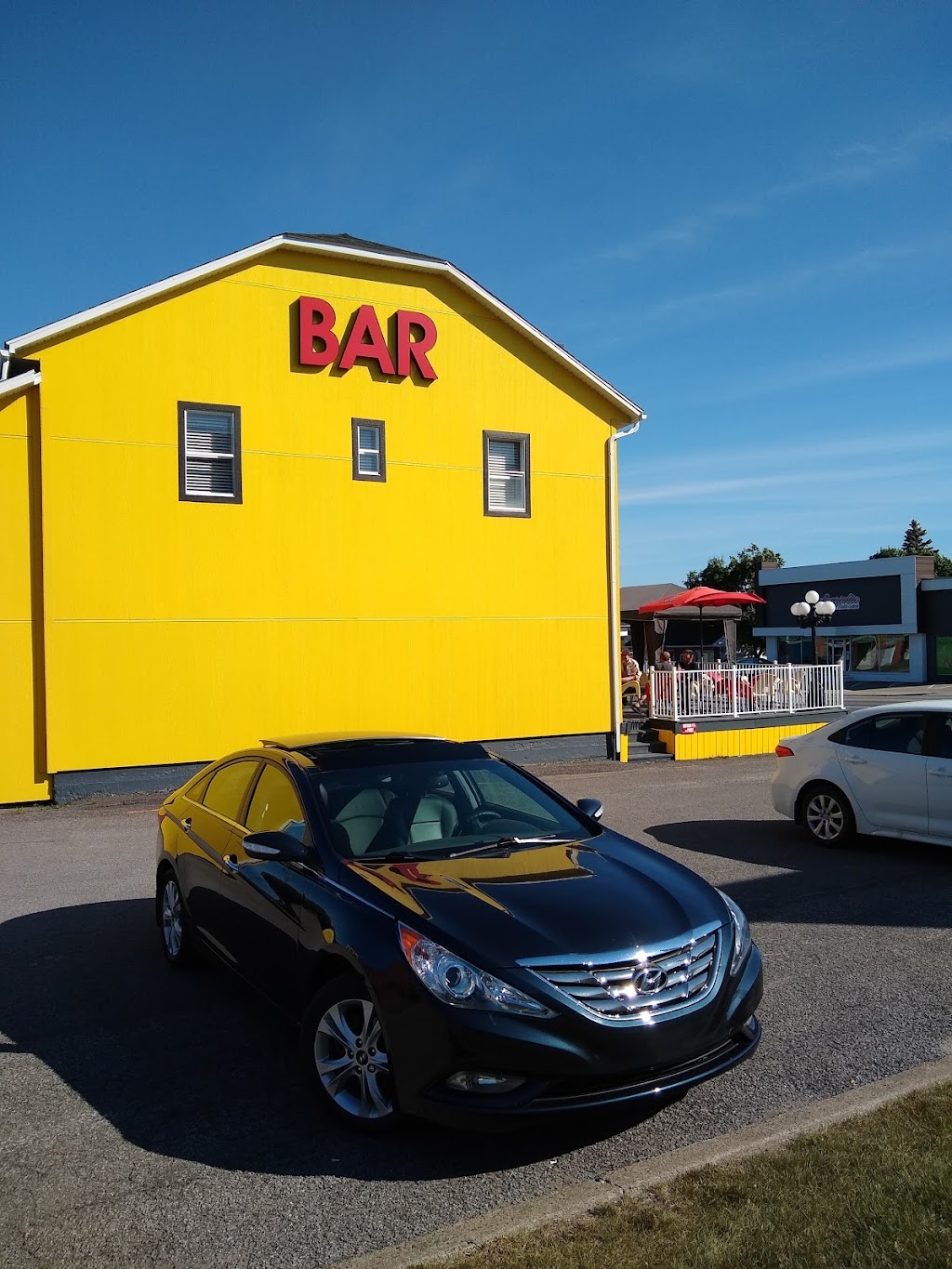 Bar Zotti | 10810 Bd de lOrmière, Québec, QC G2B 3L6, Canada | Phone: (418) 847-3904