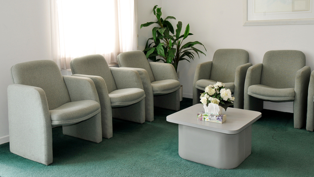 Les Salons Funeraires Guay Inc. | 17745 Rue Victor, Mirabel, QC J7J 1L4, Canada | Phone: (514) 871-2020