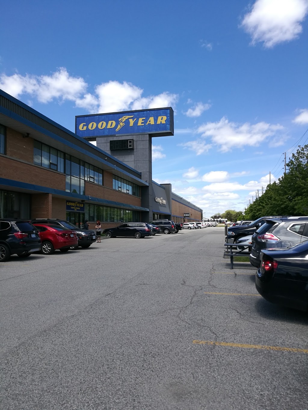 Goodyear Canada Inc. | 450 Kipling Ave, Etobicoke, ON M8Z 5E1, Canada | Phone: (416) 201-4300