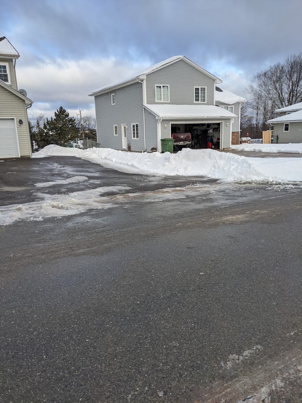 Quispamsis Snow Plowers | 2 Stoneycroft Rd, Quispamsis, NB E2E 4R1, Canada | Phone: (506) 719-9711