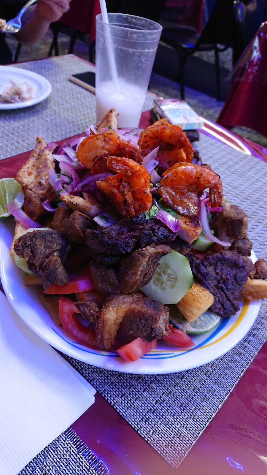 Amanecer Salvadoreño Restaurant | 2663 Islington Ave, Etobicoke, ON M9V 2X6, Canada | Phone: (416) 745-1793