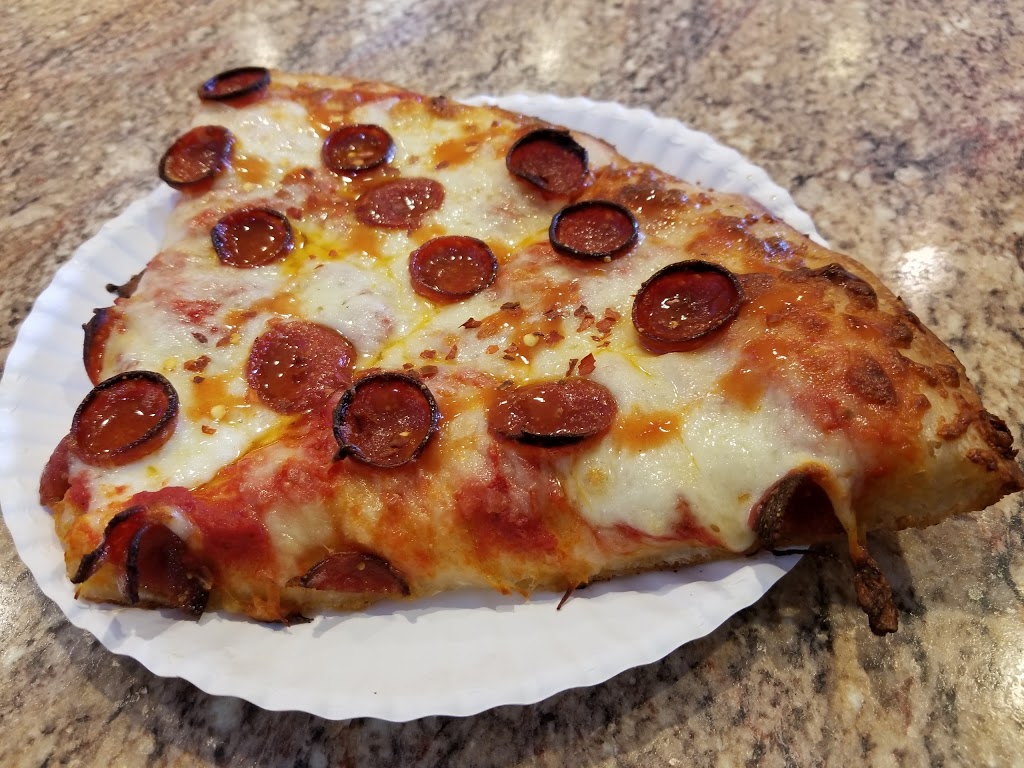 Zahz Pizza | 596 Cayuga Rd, Cheektowaga, NY 14225, USA | Phone: (716) 630-9249