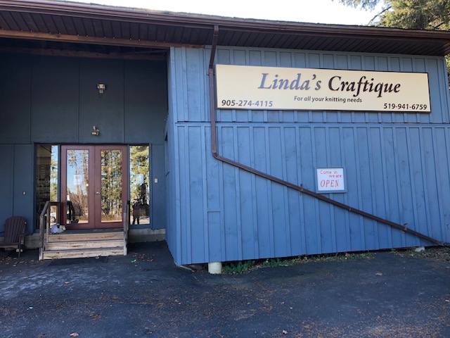 Lindas Craftique | 386268 20 Sideroad, Orangeville, ON L9W 6V3, Canada | Phone: (905) 274-4115