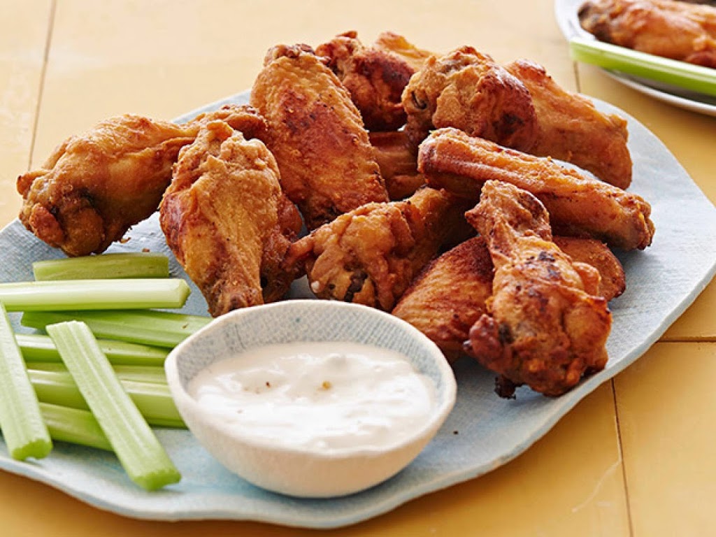 Right Wingers - Best Wings in Hamilton | 1846 Main St W, Hamilton, ON L8S 4P7, Canada | Phone: (905) 777-9464
