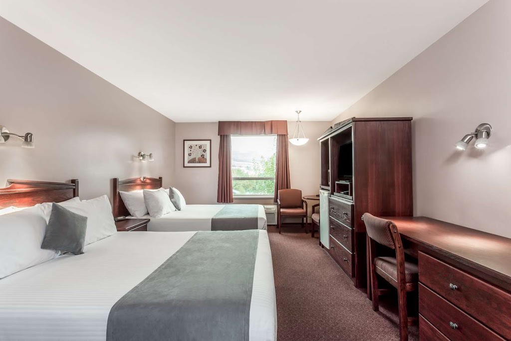 Super 8 by Wyndham Lake Country/Winfield Area | 9564 BC-97, Lake Country, BC V4V 1T7, Canada | Phone: (250) 766-5244