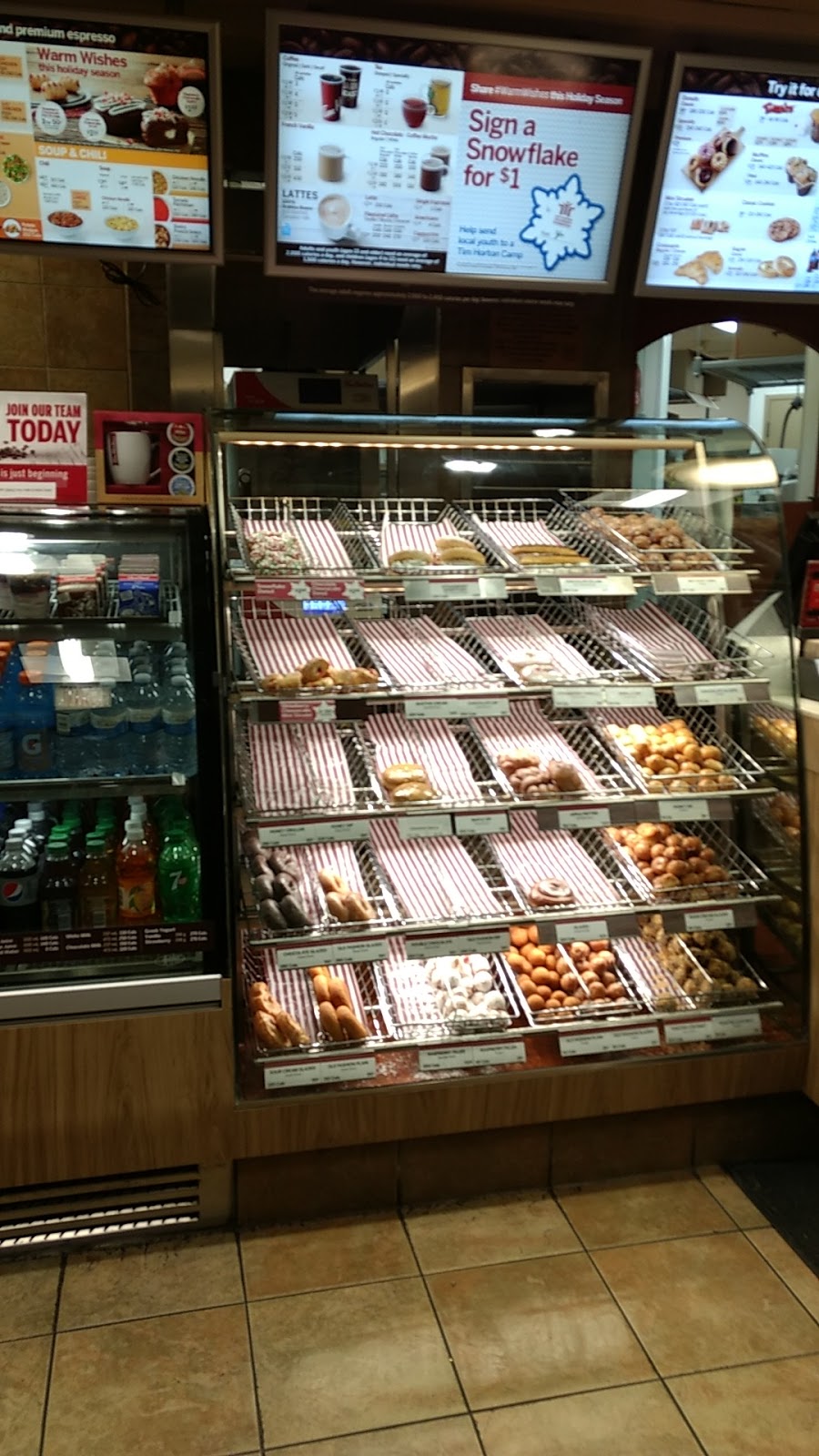 Tim Hortons | 2165 Royal Windsor Dr, Mississauga, ON L5K 1J5, Canada | Phone: (905) 823-0320