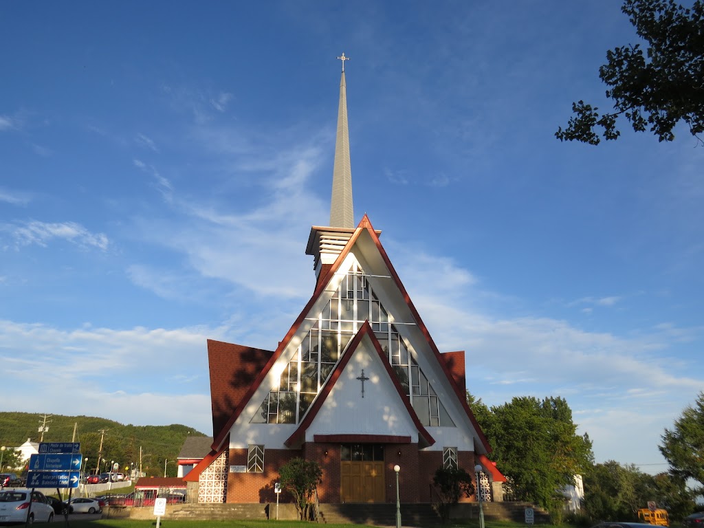 Presbytere De Tadoussac | 180 de lEglise, Tadoussac, QC G0T 2A0, Canada | Phone: (418) 235-4324