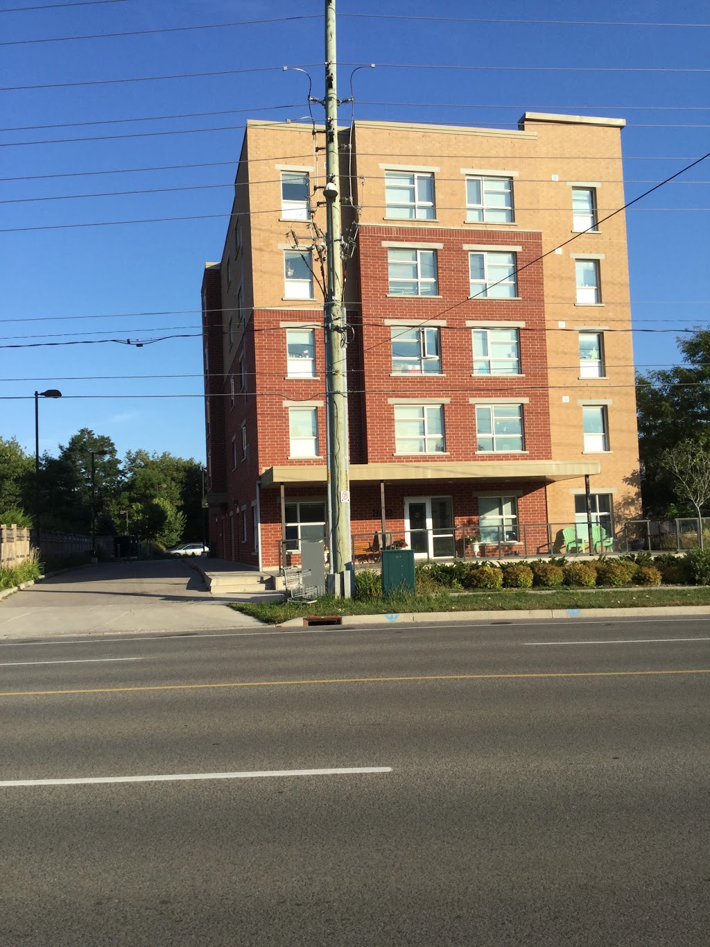 Supportive Housing Of Waterloo | 362 Erb St W, Waterloo, ON N2L 1W6, Canada | Phone: (519) 886-8200