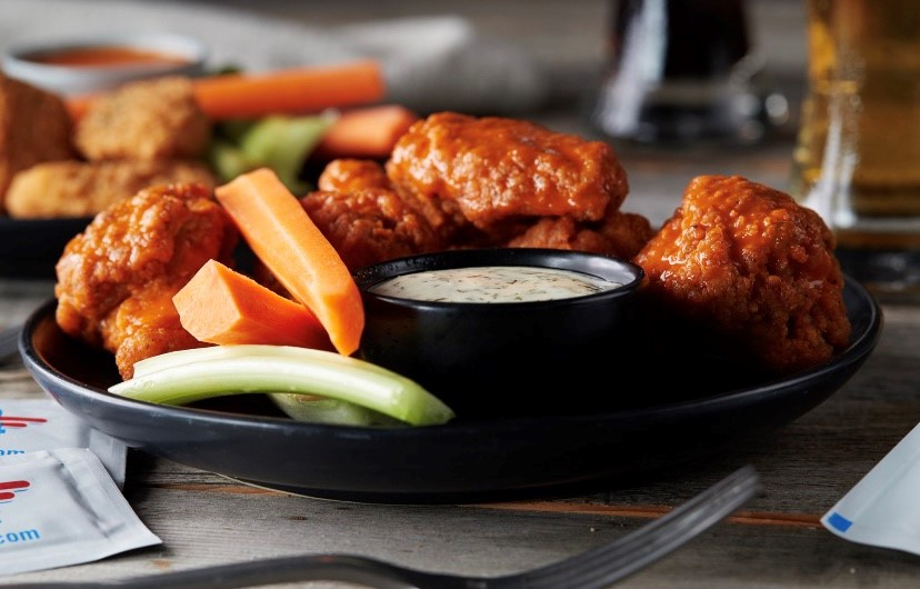 Wild Wing | 2460 Brock Rd, Pickering, ON L1X 0J1, Canada | Phone: (905) 683-6666