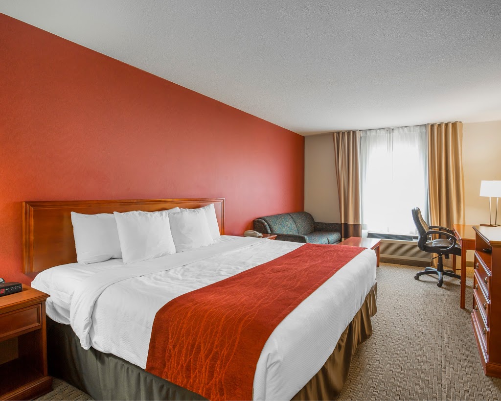 Comfort Inn & Suites South | 4611 Macleod Trail SW, Calgary, AB T2G 0A6, Canada | Phone: (403) 287-7070