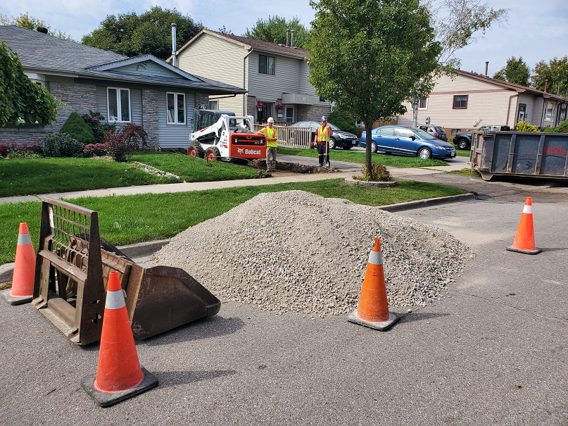 Henrys Bobcat Service Inc. | 36 Charters Rd, Brampton, ON L6V 2S5, Canada | Phone: (416) 721-9594