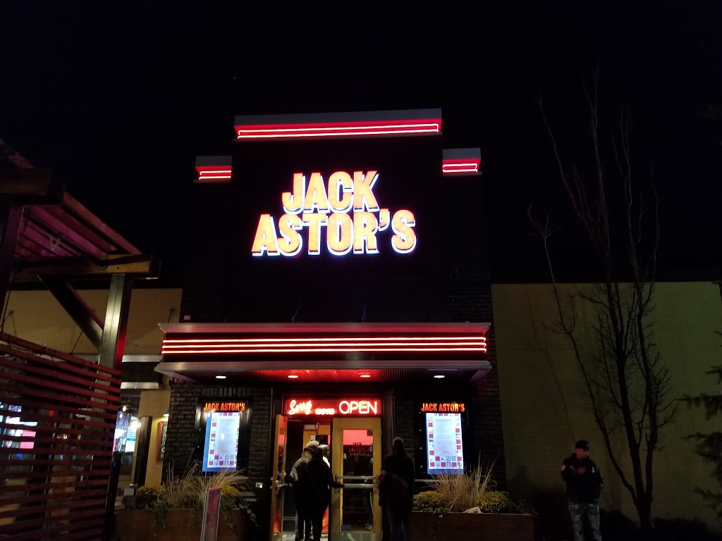 Jack Astors Bar & Grill | 3047 Vega Blvd, Mississauga, ON L5L 5Y3, Canada | Phone: (905) 820-4511