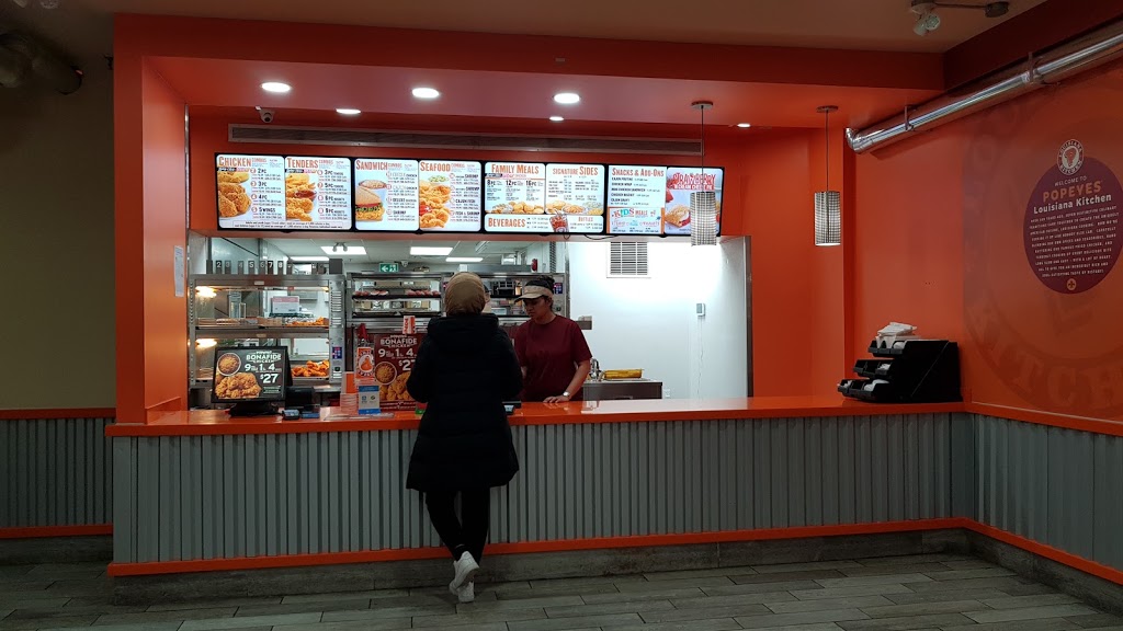 Popeyes Louisian Kitchen | 106 Front St E, Toronto, ON M5A 1E1, Canada