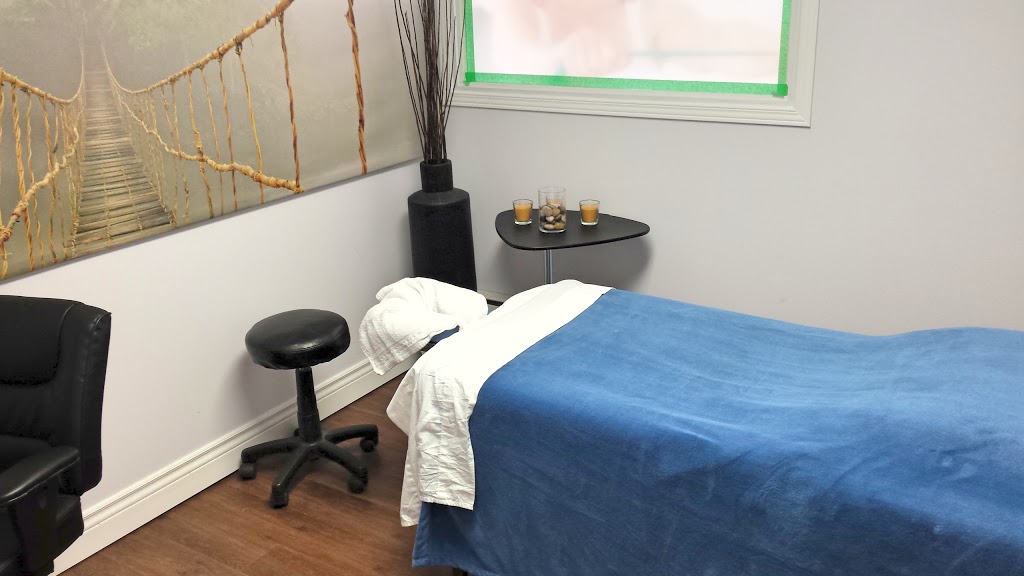 PhysioChiroWellness - Newmarket | 291 Davis Dr #4, Newmarket, ON L3Y 2N6, Canada | Phone: (905) 836-0571