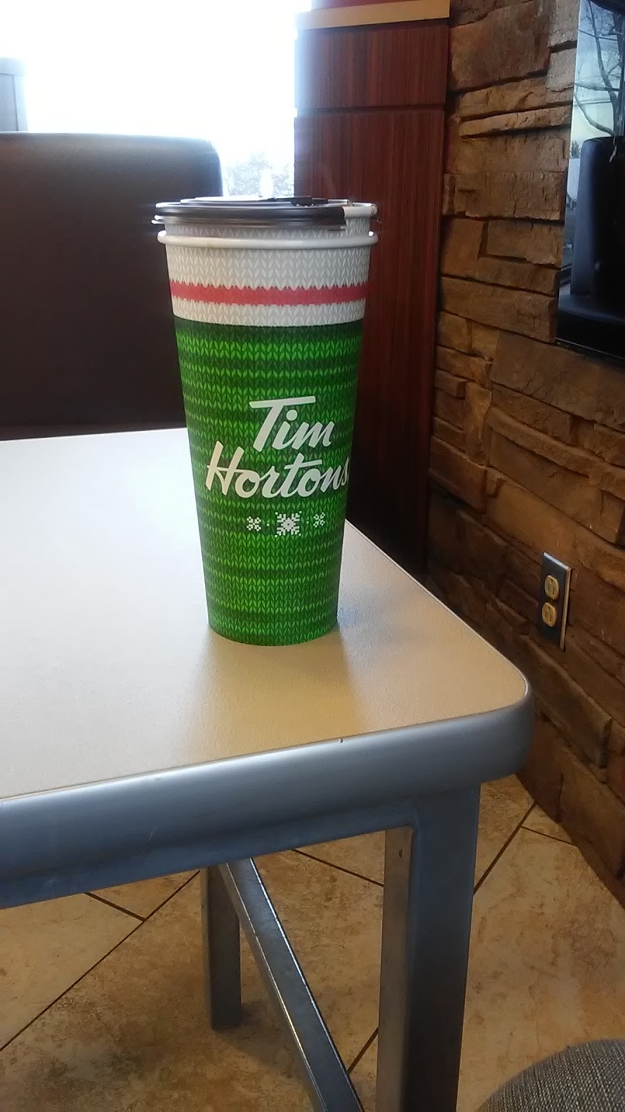 Tim Hortons | 4 Union St, Minto, NB E0E 1J0, Canada | Phone: (506) 327-3514