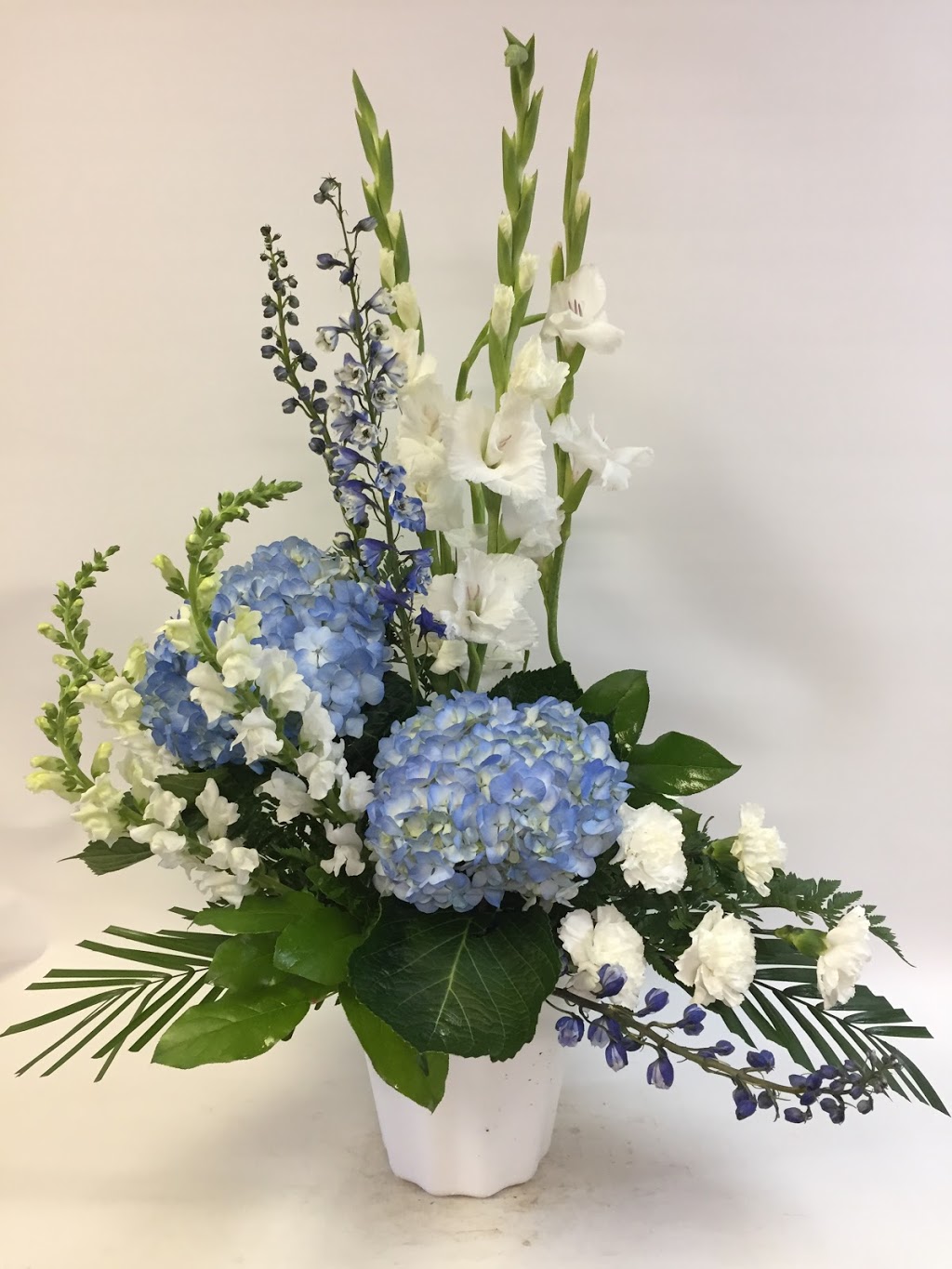 Marketplace Florist | 455 Hazeldean Rd, Kanata, ON K2L 1V1, Canada | Phone: (613) 831-4399