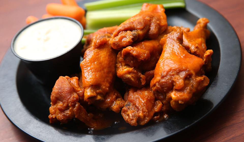 Duffs Famous Wings | 3651 Sheridan Dr, Amherst, NY 14226, USA | Phone: (716) 834-6234