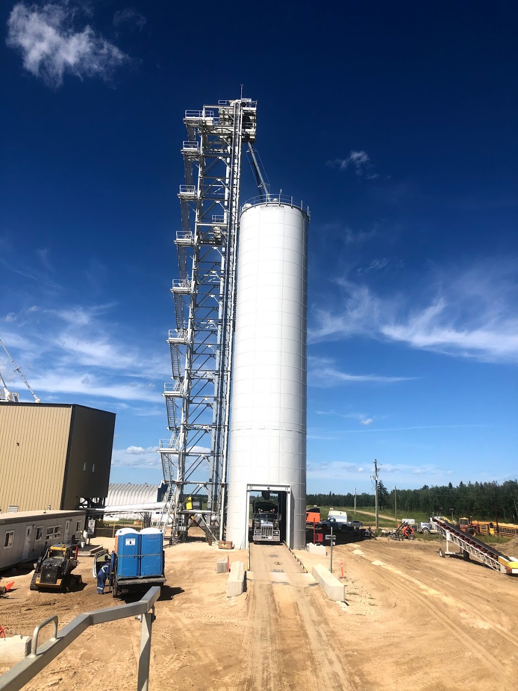 Wayfinder Corp. - Regional Sand Facility - Big Molly | Range Rd 45, Glenevis, AB T0E 0X0, Canada | Phone: (587) 576-3722