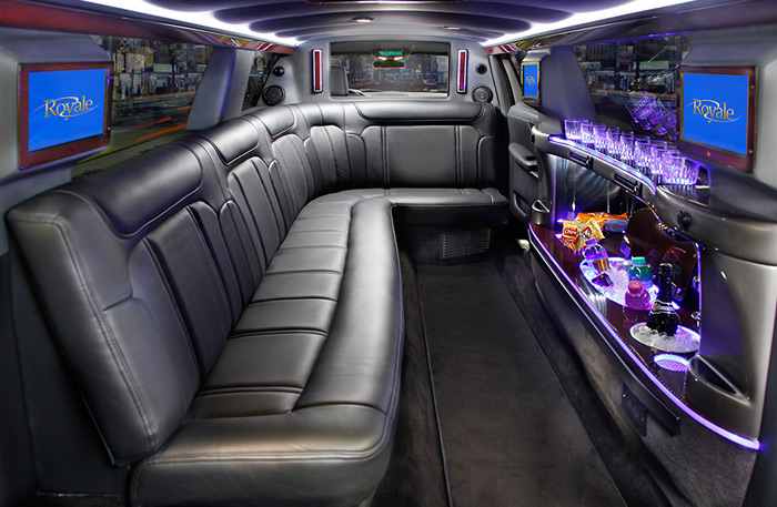 City Best Limo | 131 Brookfield Cres, Winnipeg, MB R3Y 1N3, Canada | Phone: (204) 997-0523