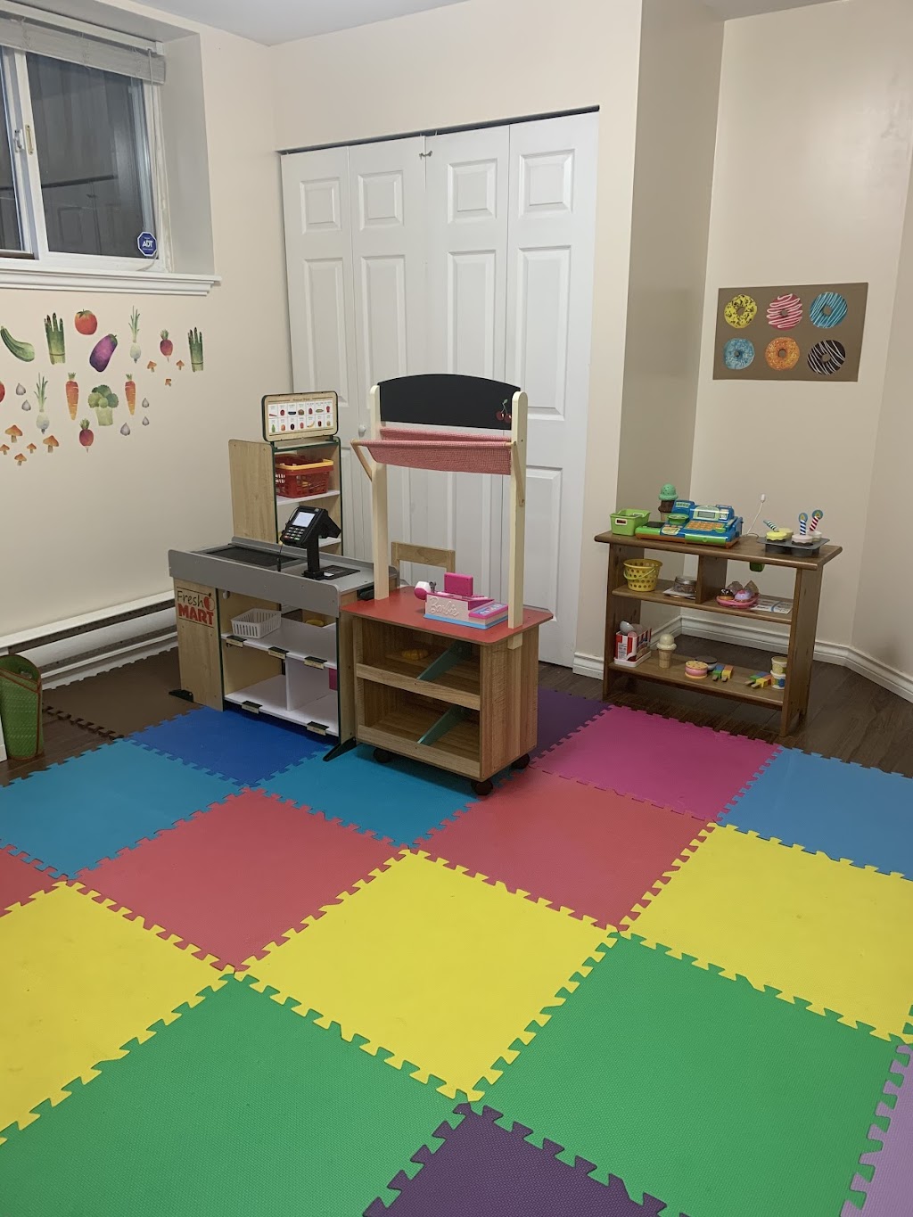 Busy Bee Daycare in North Vancouver | 1787 Garden Ave, North Vancouver, BC V7P 3A6, Canada | Phone: (778) 957-0030