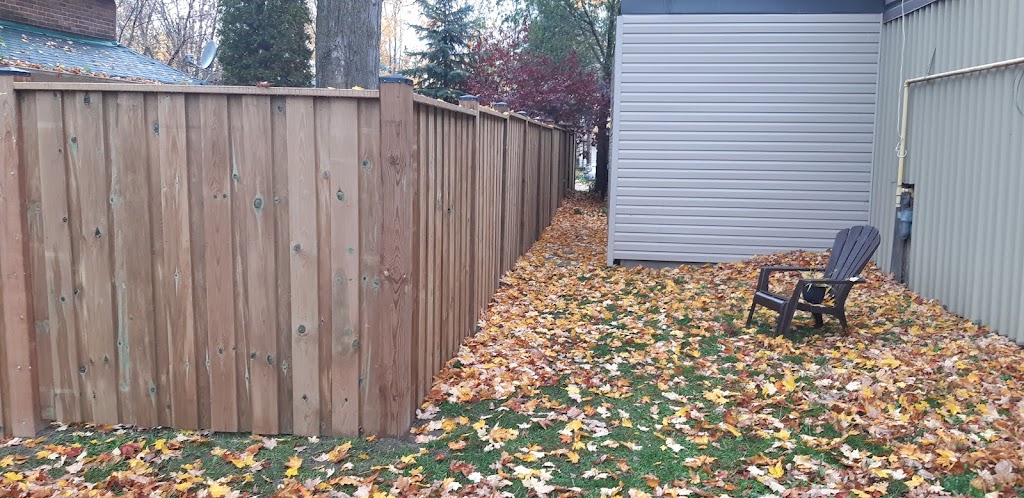Backyard Fencing | 1481 Flos Rd 4 W, Phelpston, ON L0L 2K0, Canada | Phone: (705) 828-2176