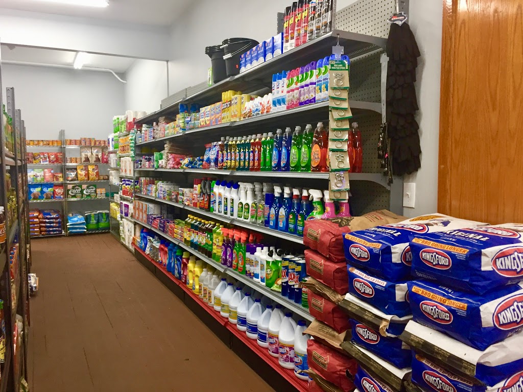 Berville Country Market | 495 North Ave, Berville, MI 48002, USA | Phone: (586) 784-9350