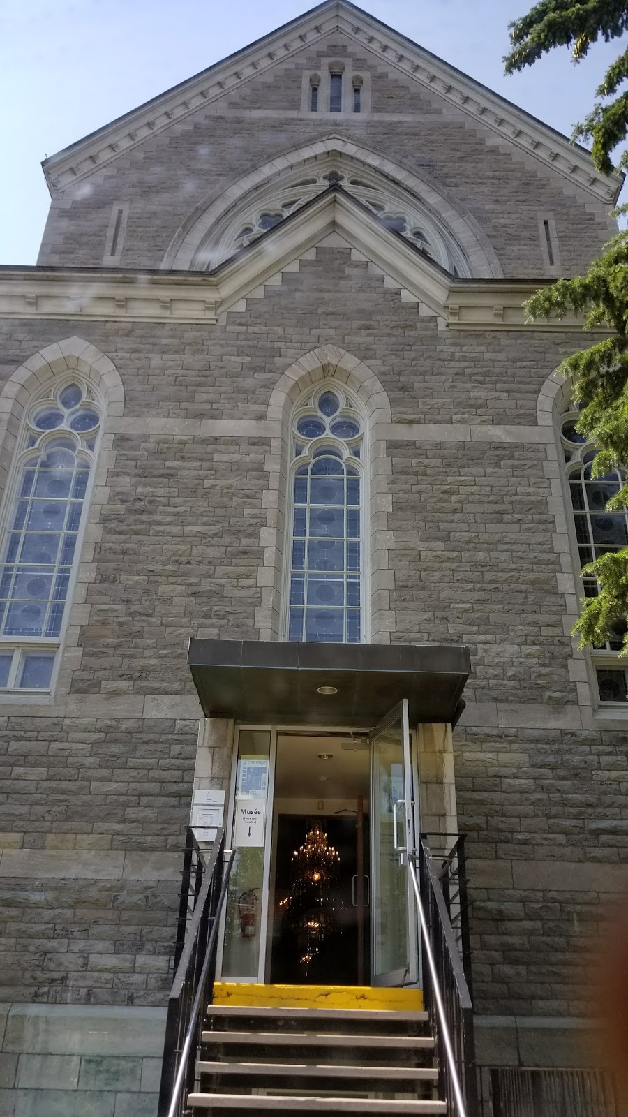 Cocathedral Saint Anthony of Padua | 55 Rue Sainte Élizabeth, Longueuil, QC J4H 1J3, Canada | Phone: (450) 674-1549