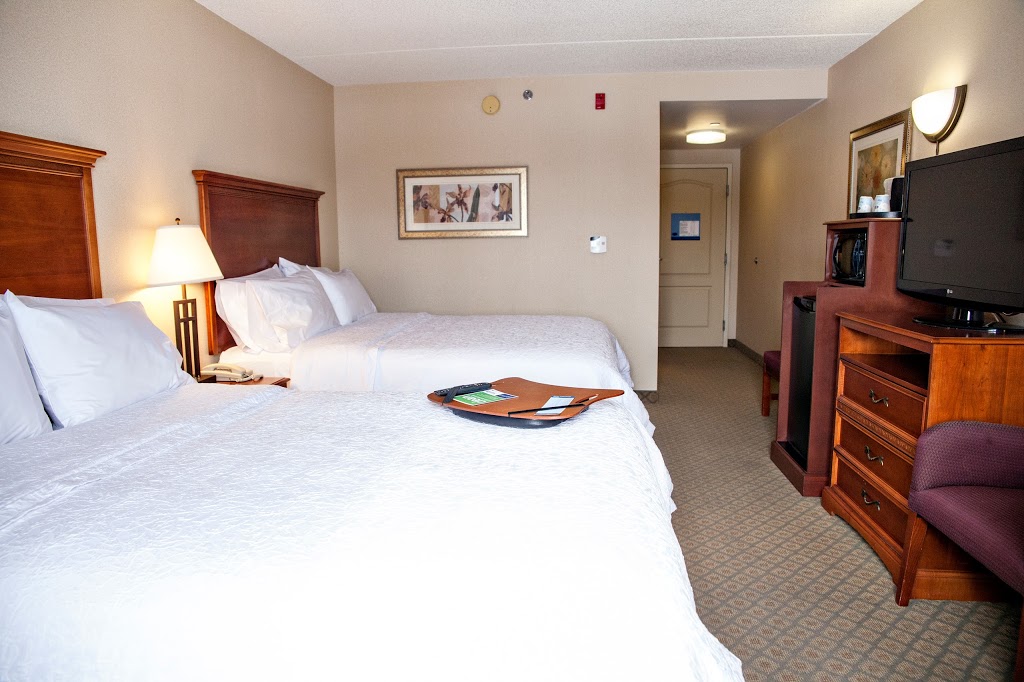 Kitchener Inn & Suites | 4355 King St E, Kitchener, ON N2P 2E9, Canada | Phone: (519) 650-6090